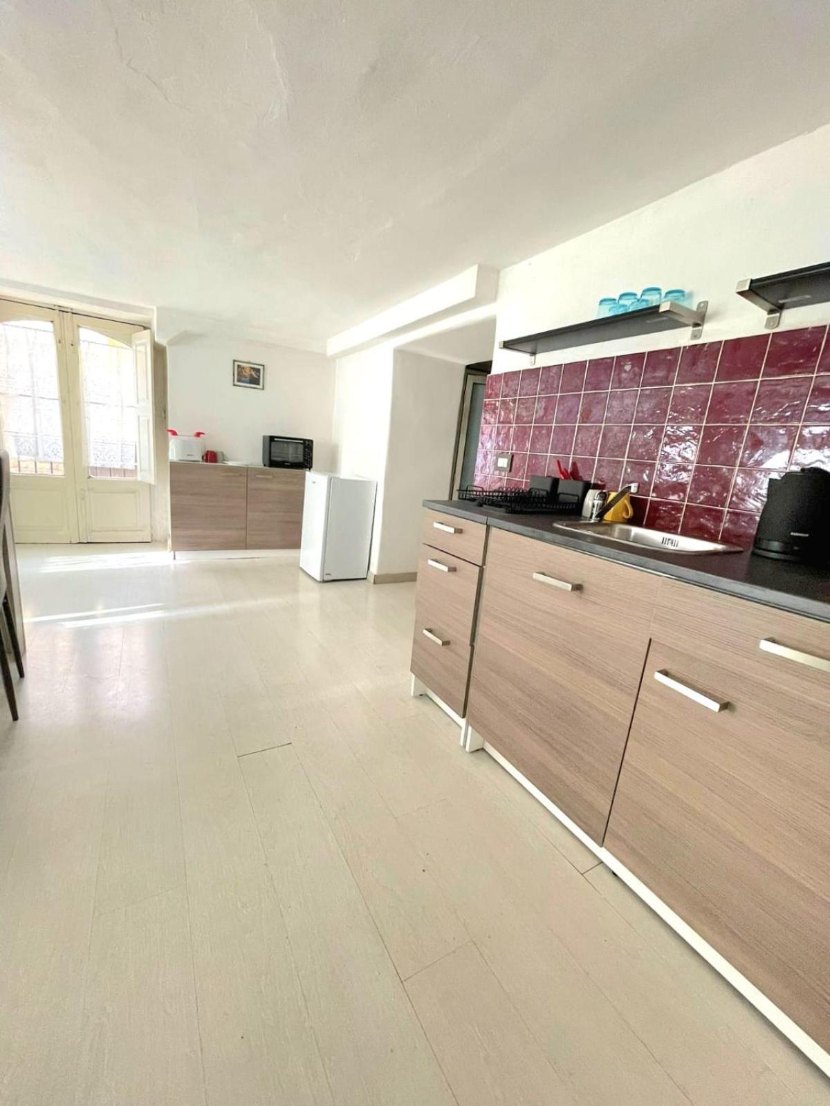 May'S Apartment Катания Экстерьер фото