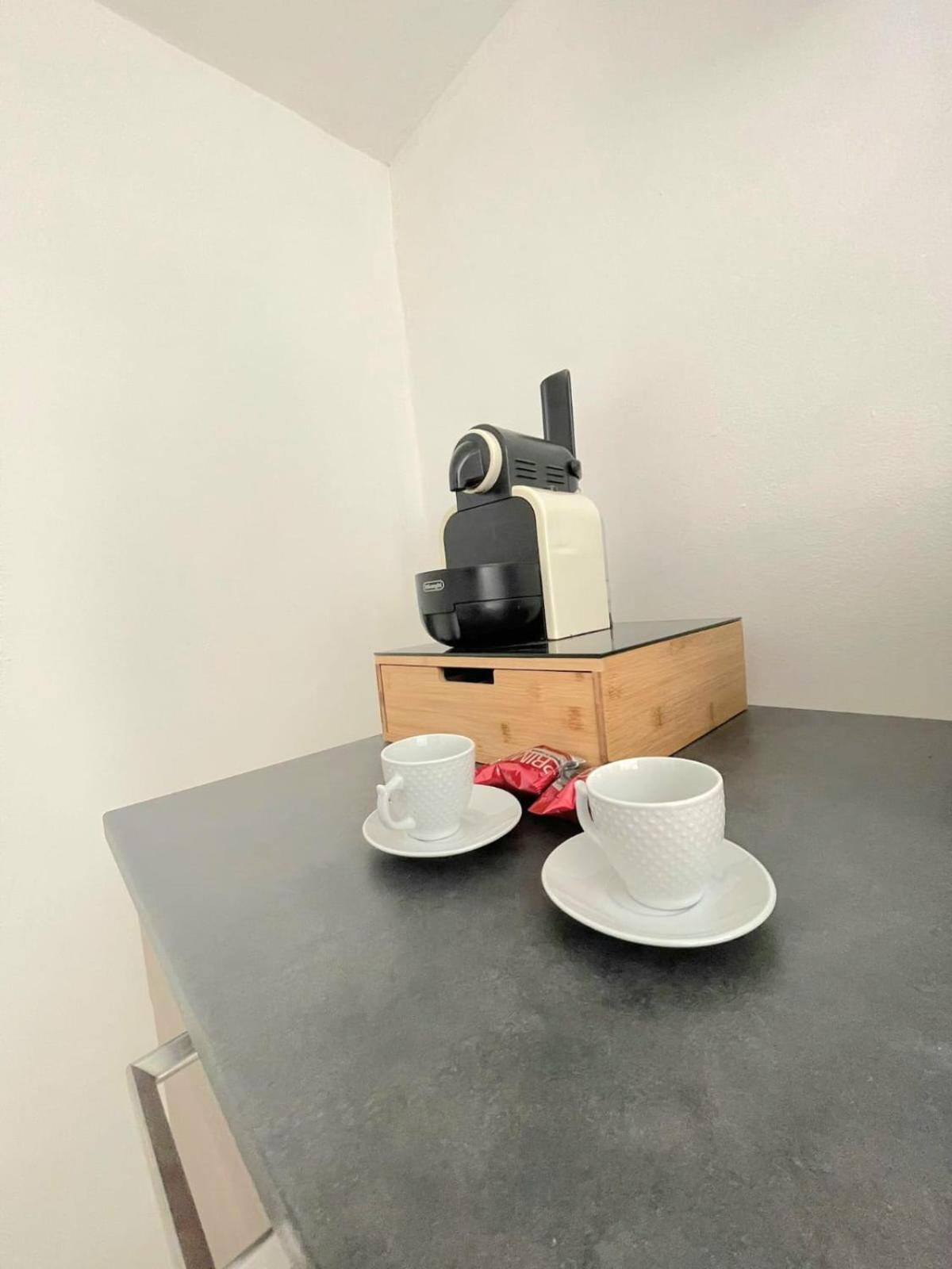 May'S Apartment Катания Экстерьер фото