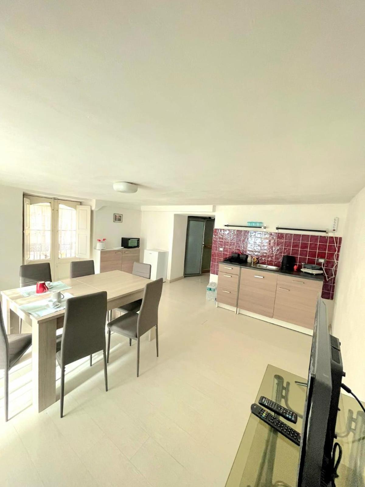 May'S Apartment Катания Экстерьер фото